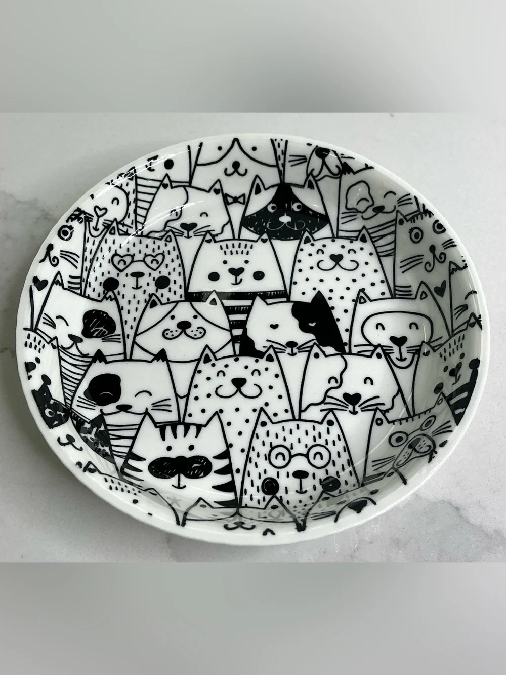 Cat Plate or Cat Dish Dessert Plate Ceramic 5” Kitten Faces White Black NEW